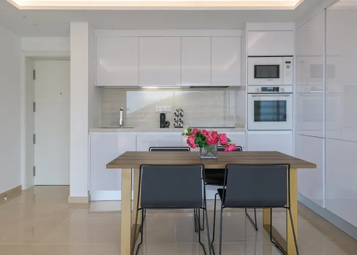 Grand Horizon Luxury Boutique Apartments